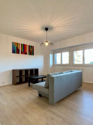  Appartement à louer 2 pièces 54 m²
