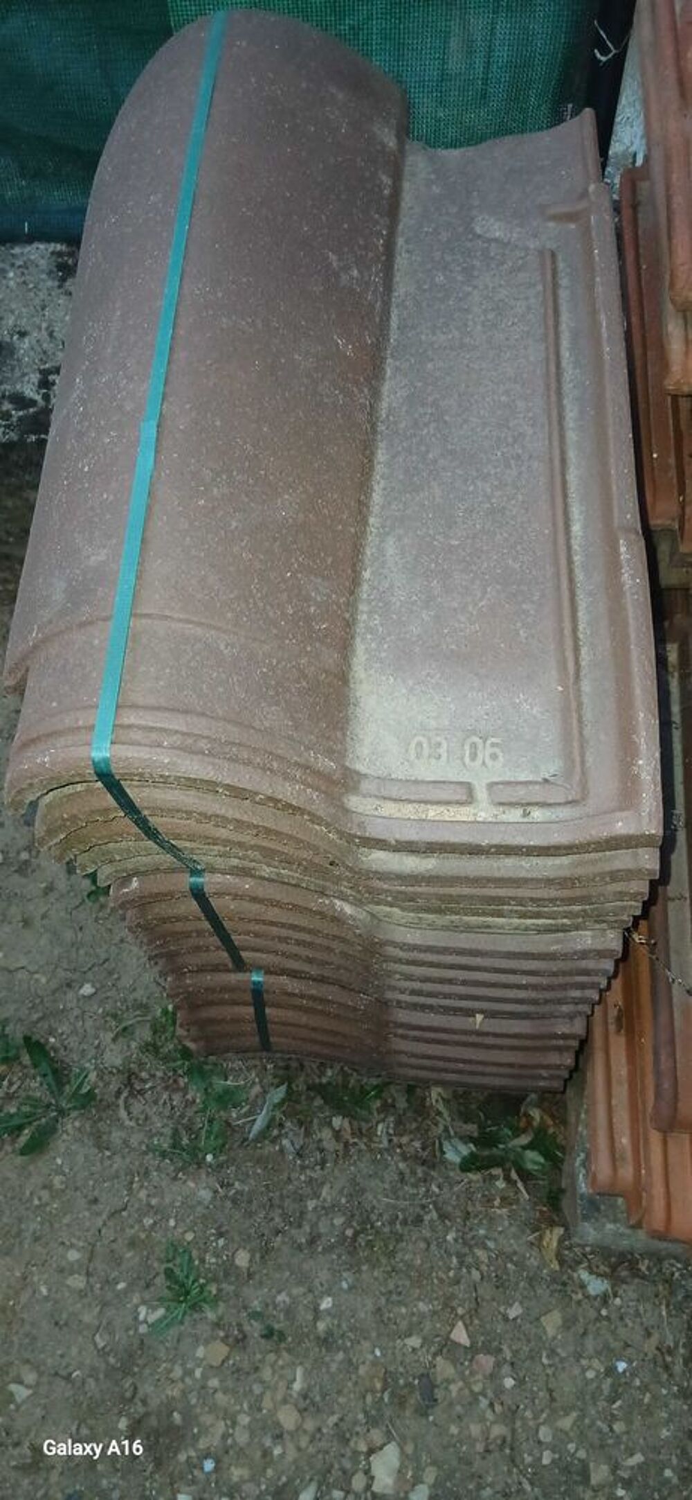 tuiles om&eacute;ga 10 st foy Bricolage