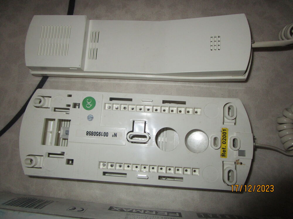 portier &eacute;lectronique int&eacute;rieur d'appartement blanc Téléphones et tablettes