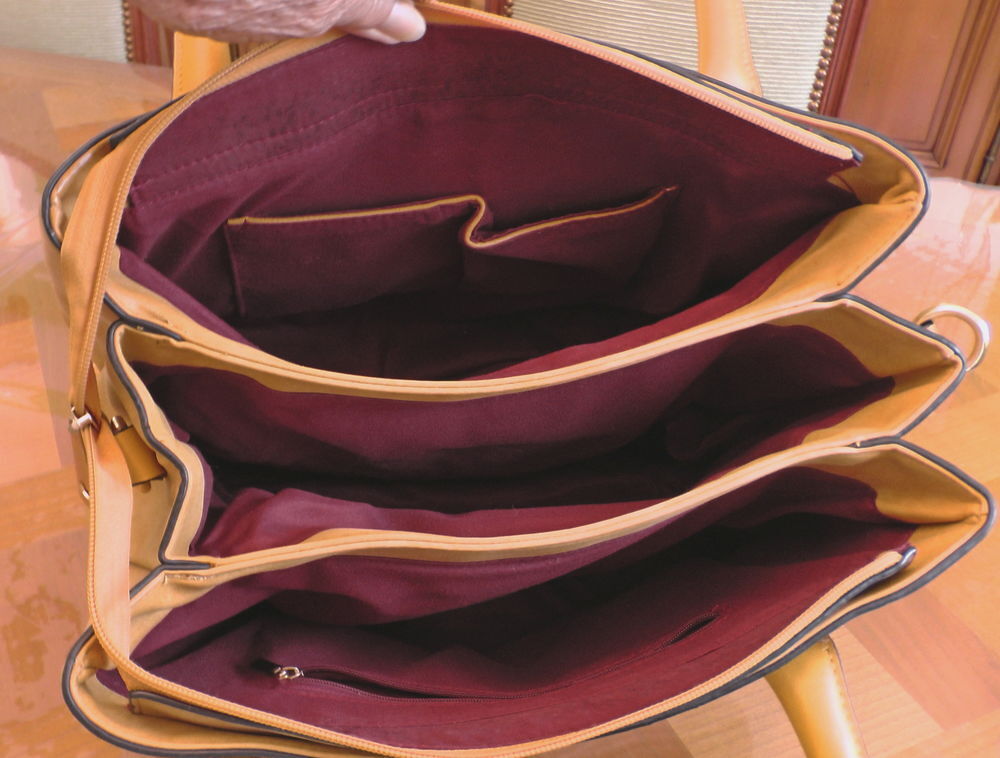 SAC A MAINS BEIGE Maroquinerie