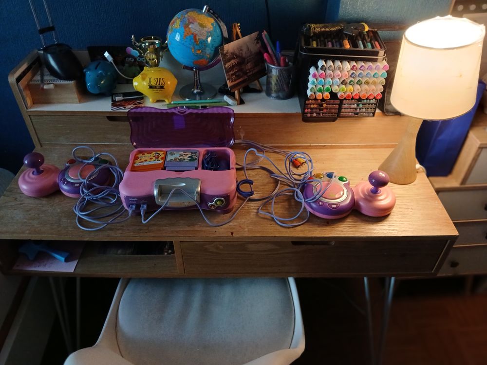 CONSOLE DE JEU VID&Eacute;O V.SMILE + 7 JEUX Consoles et jeux vidéos