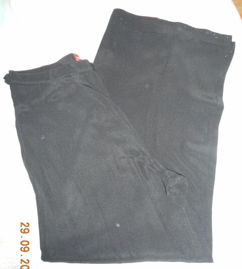Pantalon coupe large noir  Alain Manoukian  t.42 6 Ervy-le-Châtel (10)
