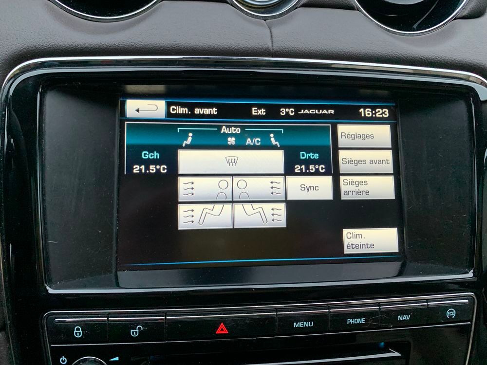 XJ V6 3.0 - 275 Diesel Luxe Premium Empattement Court A 2015 occasion 59310 Auchy-lez-Orchies