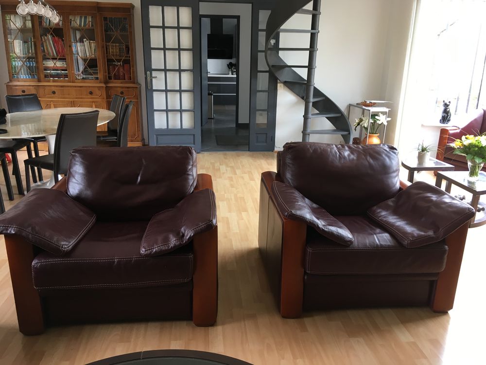 canap&eacute; 3 places et 2 fauteuils cuir Meubles