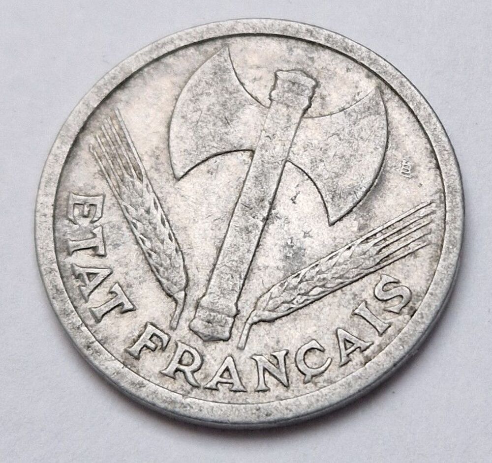 Pi&egrave;ce de monnaie 2 Francs Francisque 1943 Etat Fran&ccedil;ais 