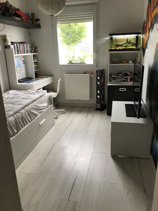  Villa à louer 6 pièces 118 m²