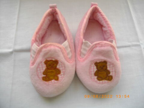 Chaussons roses  OURS  enfant - Pointure : 21 5 Perros-Guirec (22)