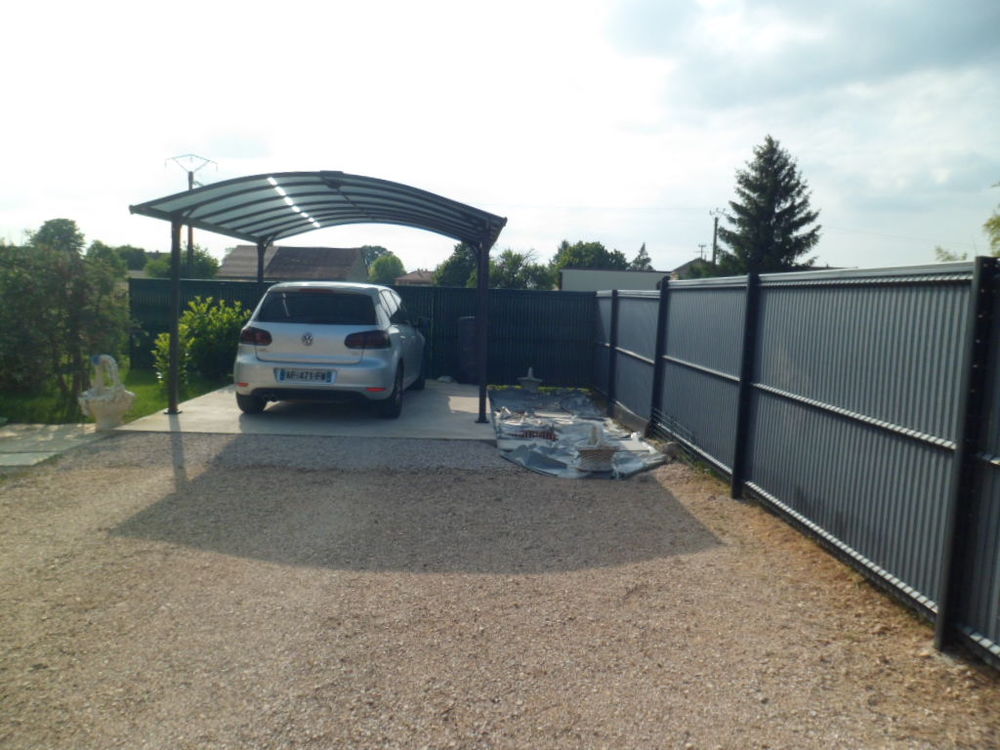Carport voiture Jardin