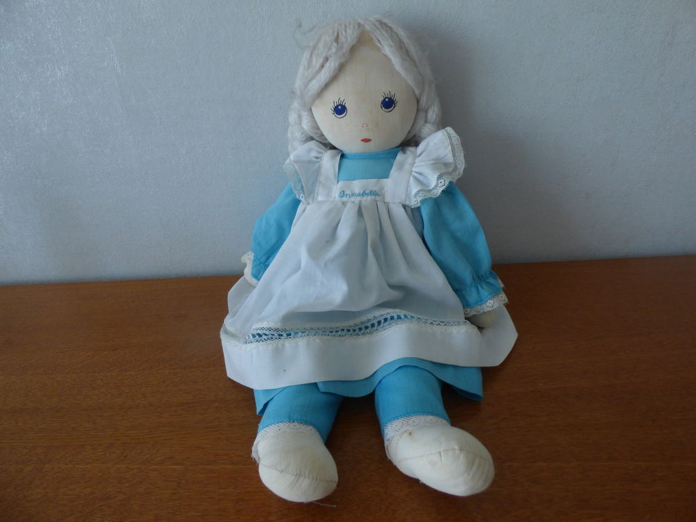 POUPEE DE CHIFFON TIKI DOLLS 