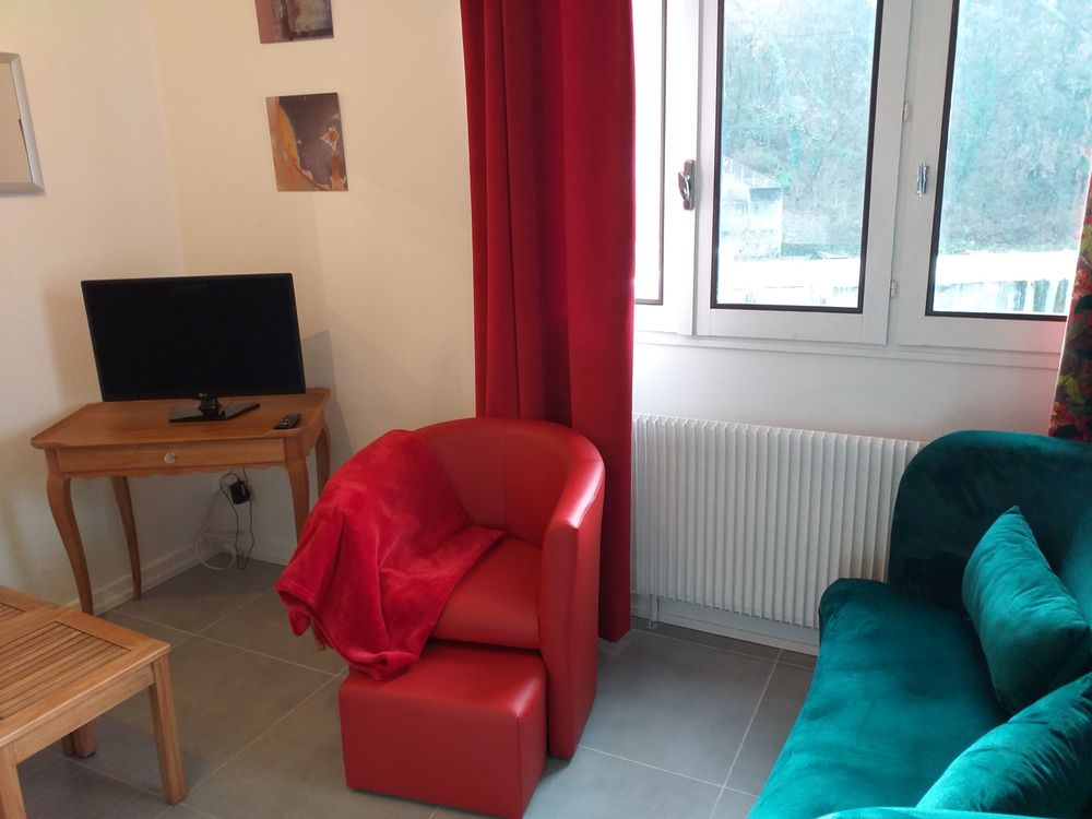   Charmant studio curistes chambre spare vue dgage Rhne-Alpes, Saint-Jean-Bonnefonds (42650)