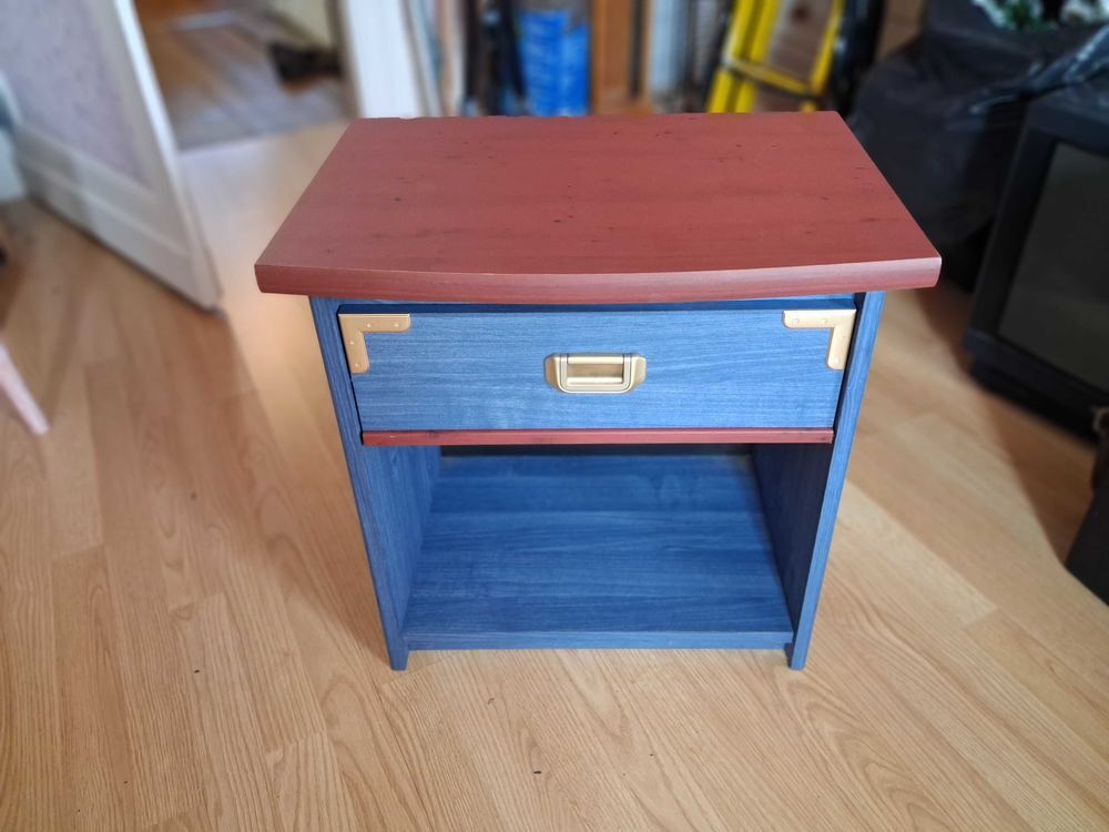 TABLE CHEVET Meubles