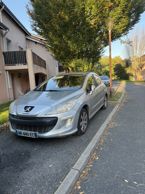 Peugeot 308 1.6 HDi 110ch FAP BVM6 BLUE LION Confort
