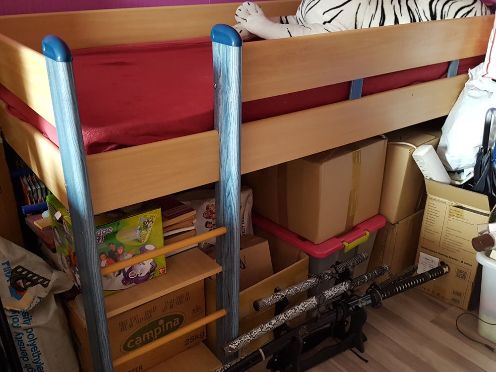 Lit pour enfant avec &eacute;chelle et &eacute;tag&egrave;res Meubles