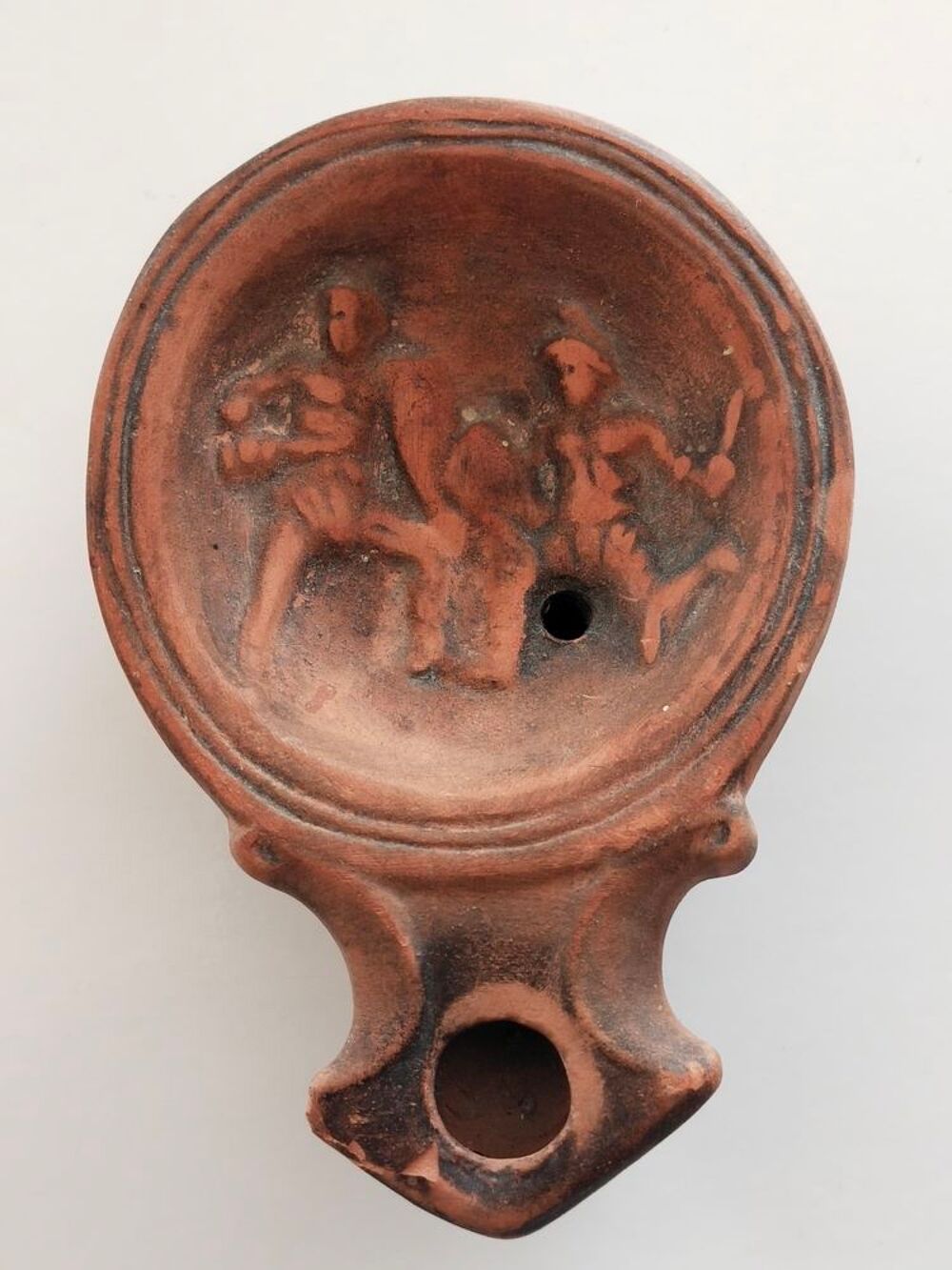 LAMPE A HUILE ""LES GLADIATEURS ROMAINS "" &eacute;poque romaine 