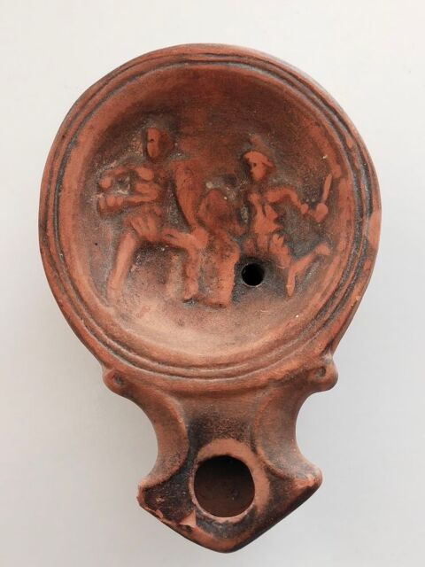 LAMPE A HUILE    LES GLADIATEURS ROMAINS     époque romaine 50 Dolus-d'Oléron (17)