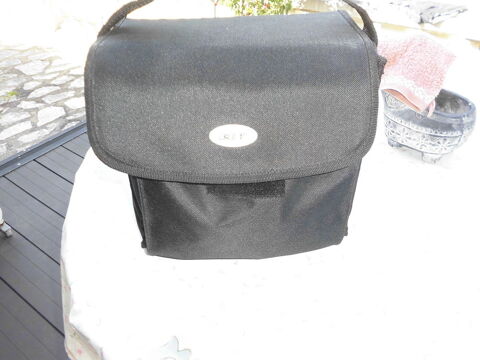 projecteur de la marque ACER 150 Puget-sur-Argens (83)