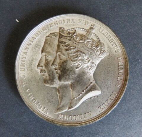 VICTORIA medaille ETAIN 63 mm 138 Raismes (59)