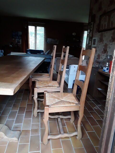 6 chaises rustiques 300 Velle-sur-Moselle (54)