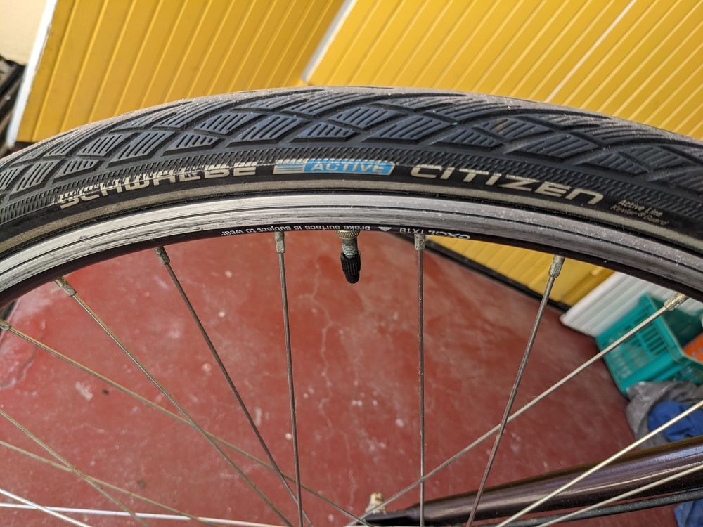 VELO LEGER VILLE GIANT FEMME EN ALU TA Vélos