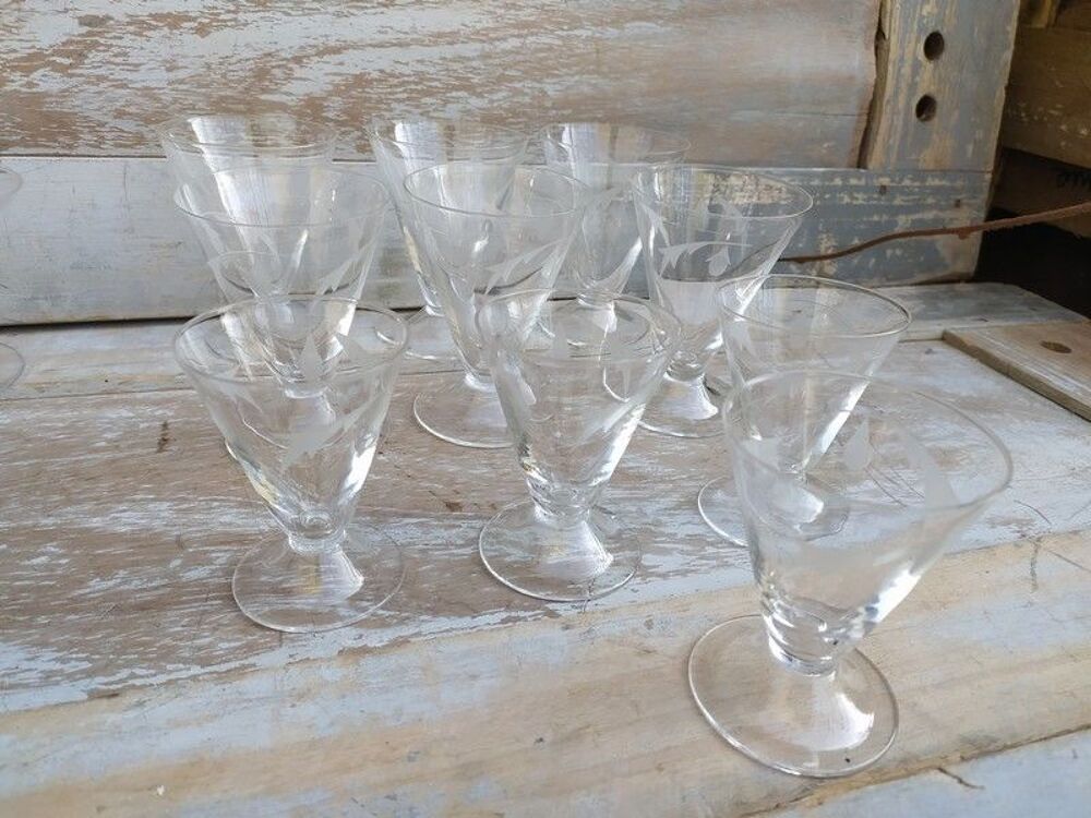 Verres Coniques Cristal Grav&eacute; Fleurs Vintage Décoration