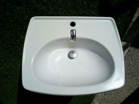 Lavabo et Colonne de Salle de Bain 50 Douai (59)