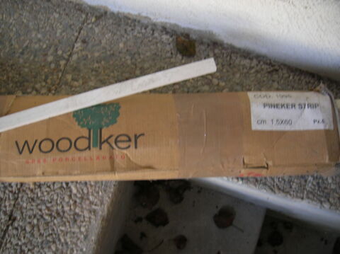 30 baguettes d�coratives carrelage neuves 15 Reims (51)