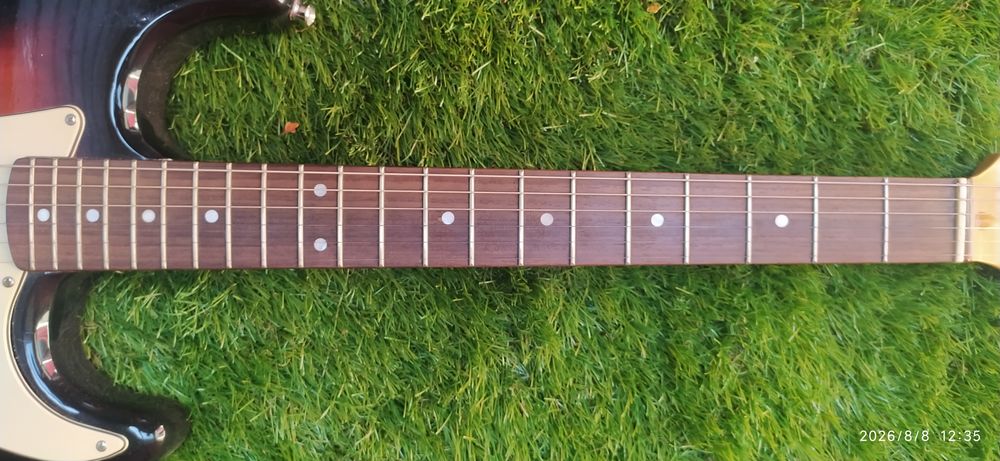 Stratocaster Stagg Sunburst
Instruments de musique