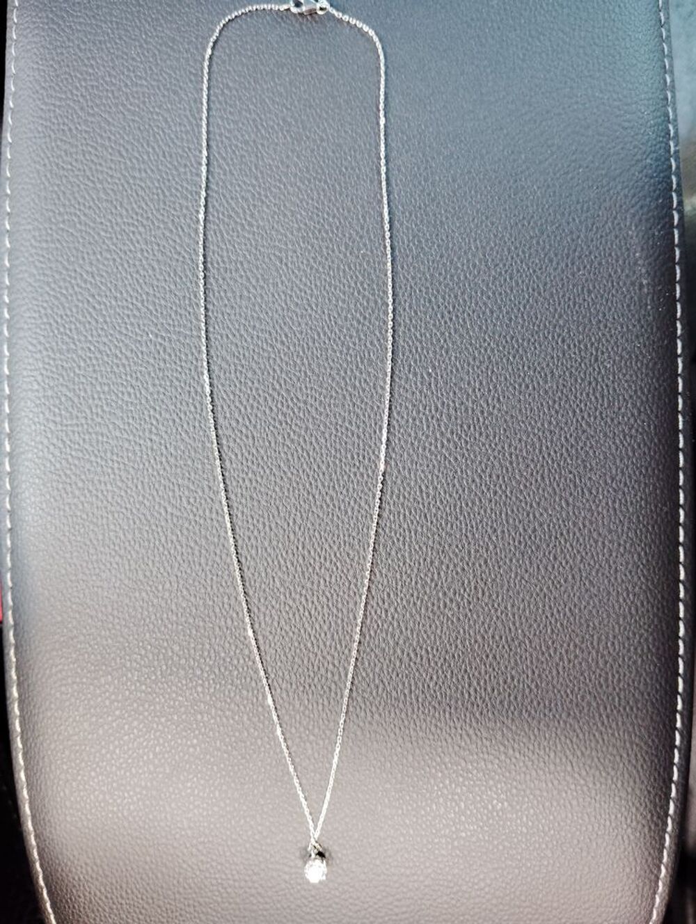 Collier Et Pendentif Mauboussin
Bijoux et montres