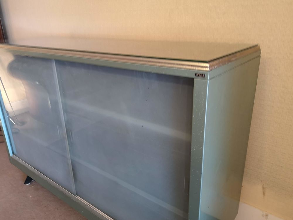 Buffet atelier vintage Meubles