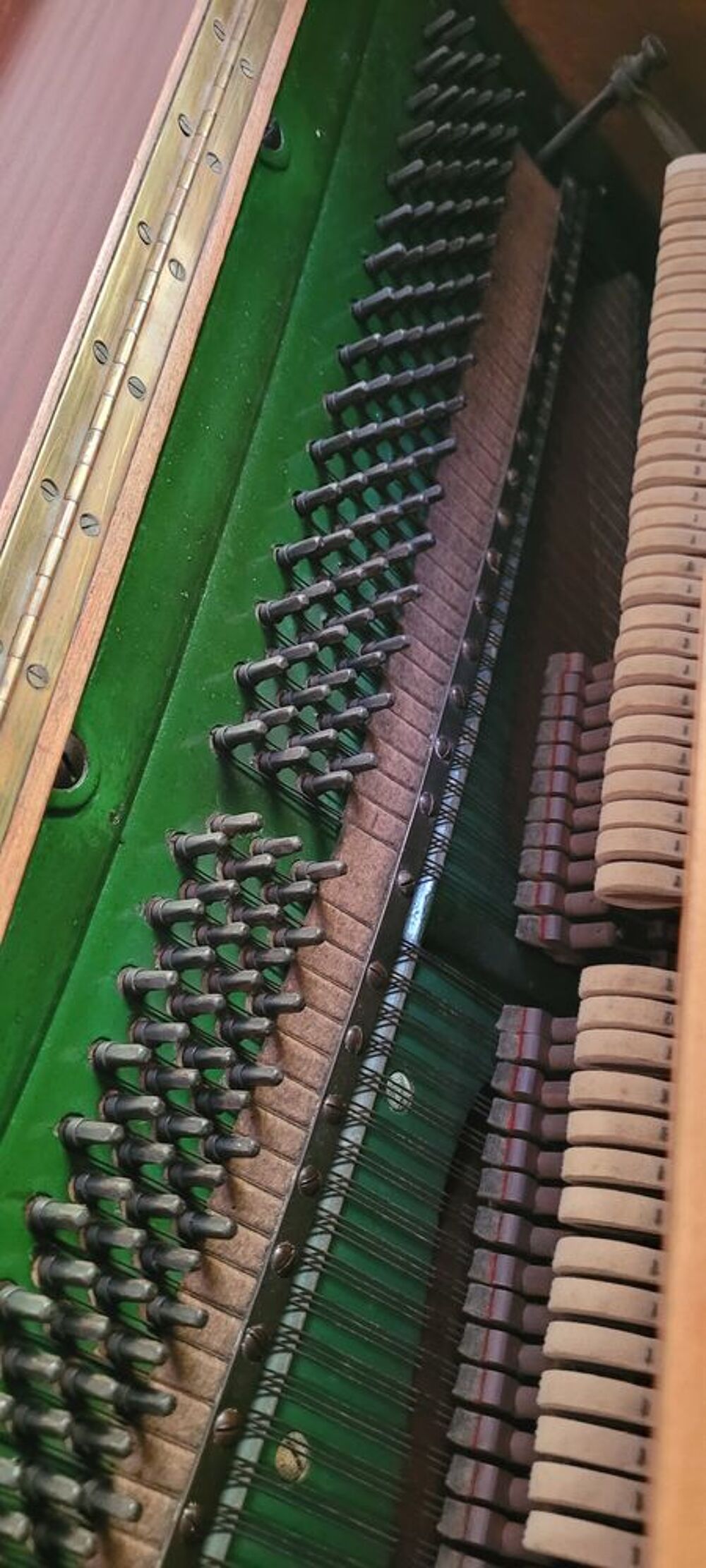 Piano droit Instruments de musique