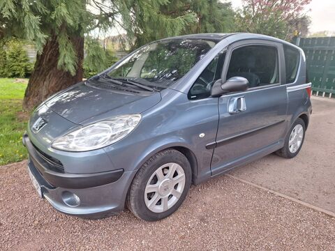 Peugeot 1007 1.4 i 75cv sporty