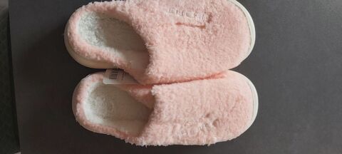 Chaussons femme neufs 39/40 9 Gaillon (27)