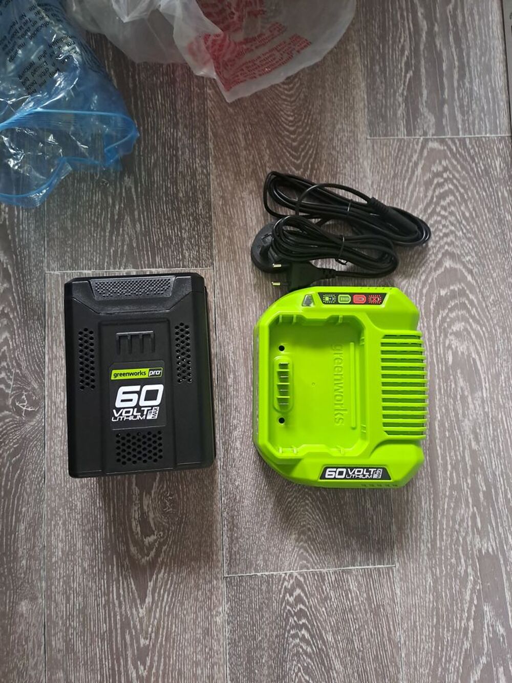 Taille-haies Greenwood 60V ? Neuf sous emballage Jardin