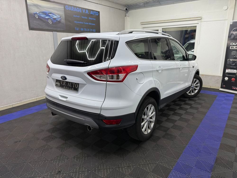 Kuga 2.0 TDCi 150 S&S 4x4 Titanium 2015 occasion 69120 Vaulx-en-Velin