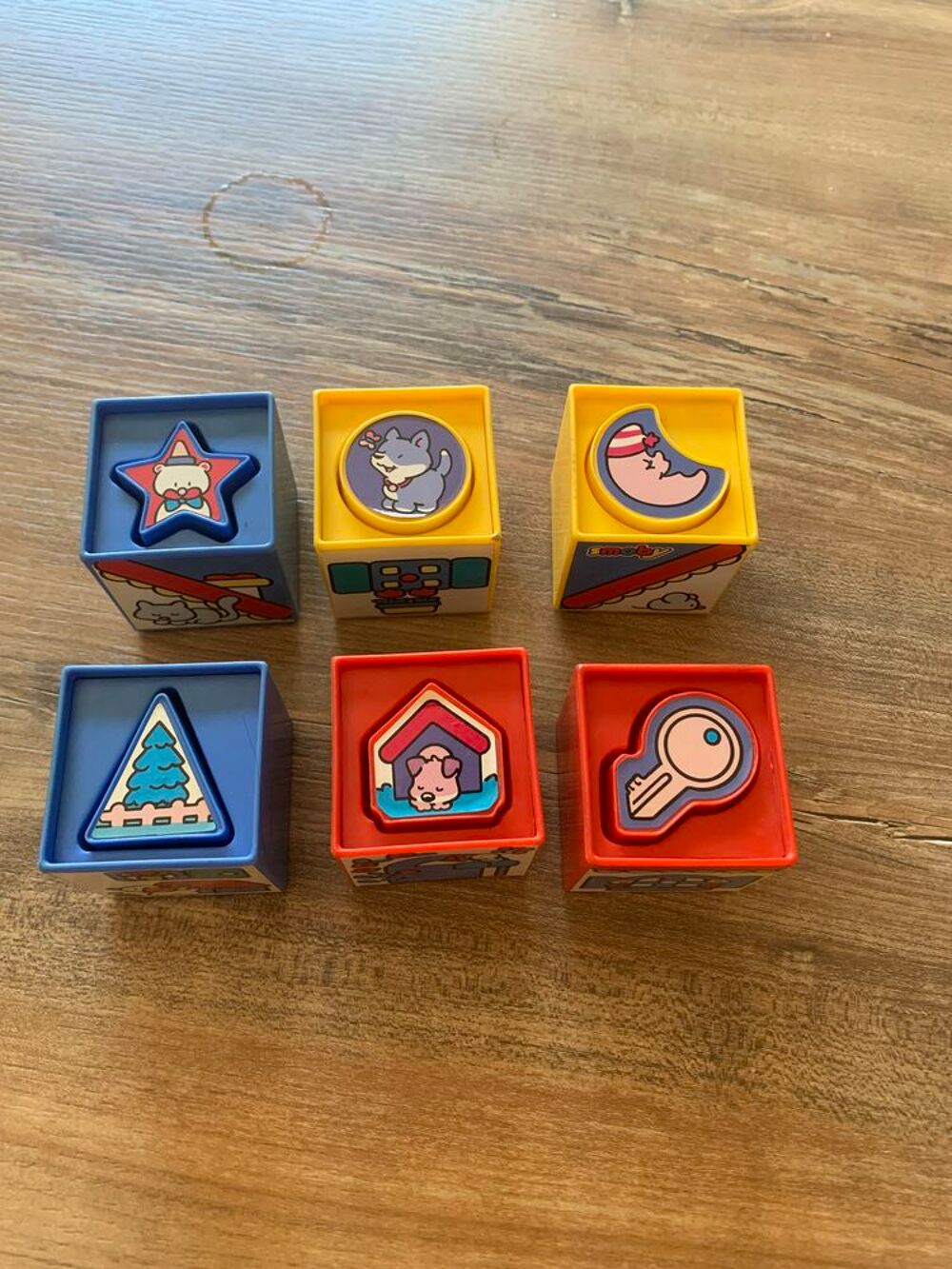 Jouet d' &eacute;veil 6 cubes d' activit&eacute; " Smoby Jeux / jouets