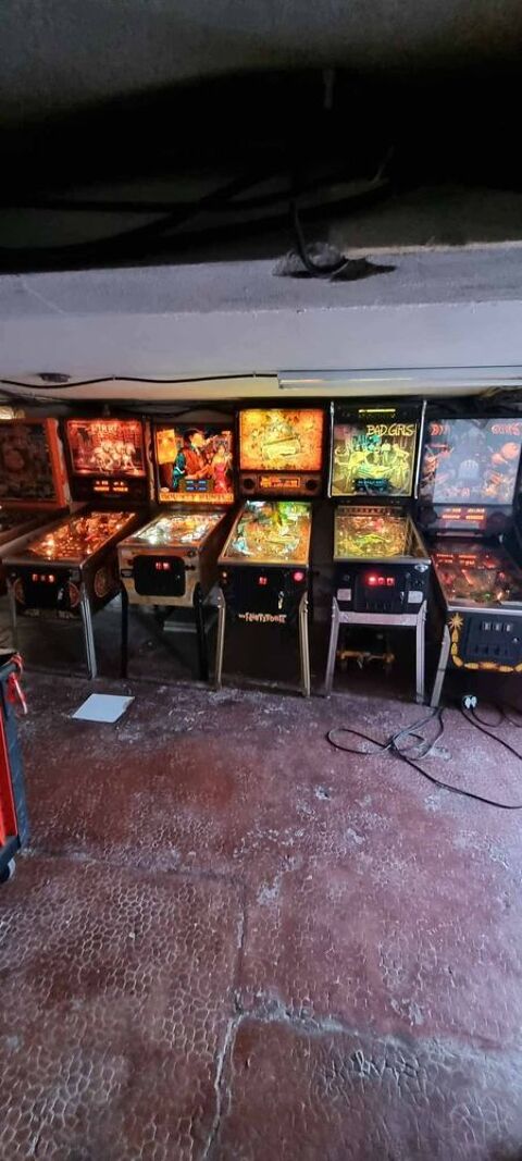 Meme en panne recherche jukebox flipper de bar 2500 Nancy (54)