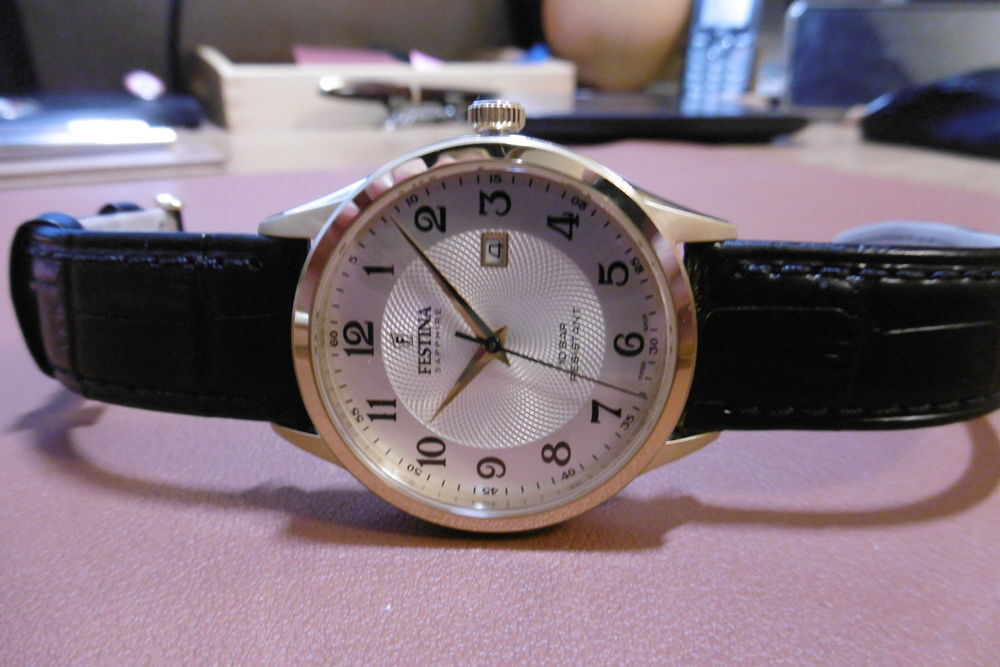 Montre Festina EXCELLENT ETAT
Bijoux et montres