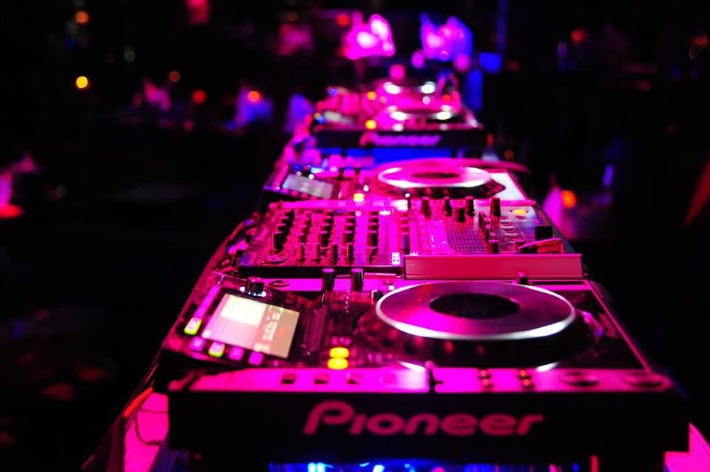   Dj Animateur à votre service 