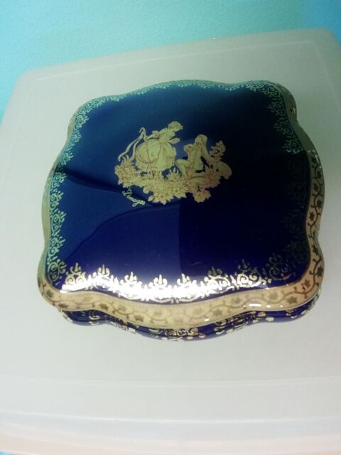 Porcelaine de Limoges bonbonni�res 25 Saint-Pour�ain-sur-Sioule (03)