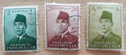 3 timbres � collection INDON�SIE 
valeur faciale ROUPIE  :   1 Pontoise (95)