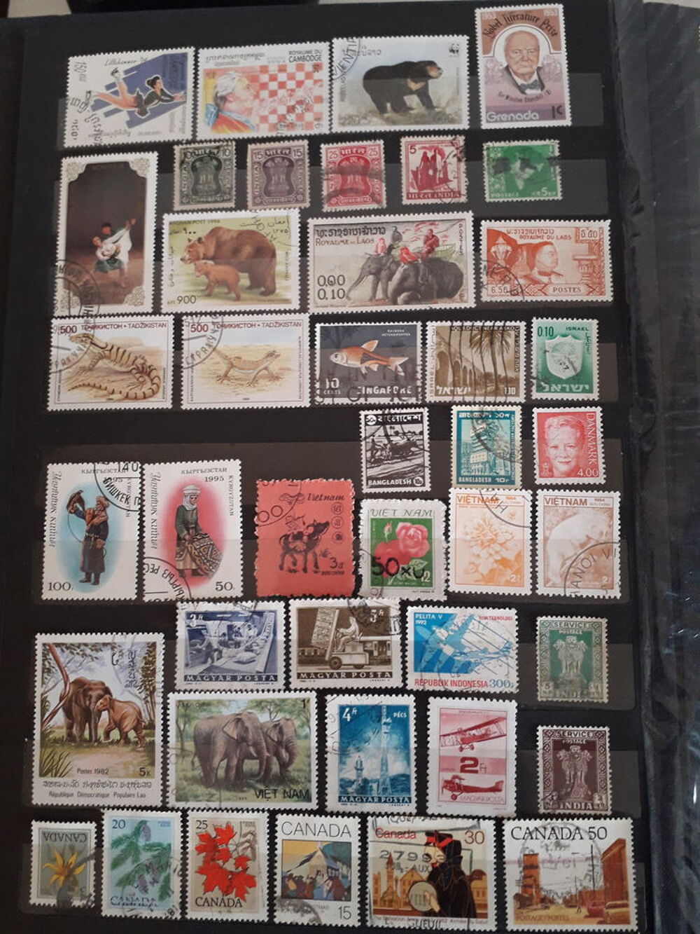 N.242 lot de 410 timbres de divers Pays pour 3€ 