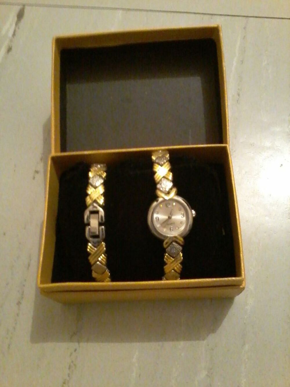 montre et le bracelet assorti pour offrir Bijoux et montres