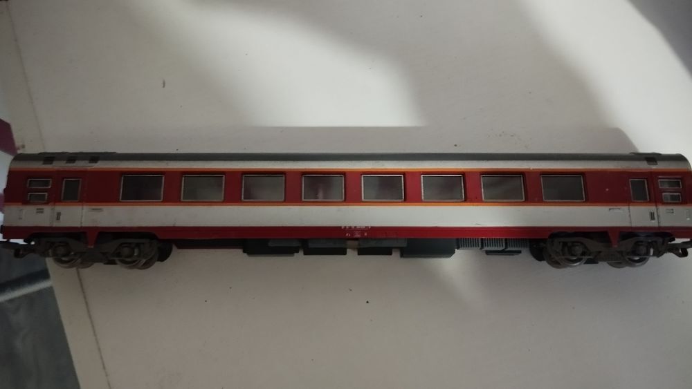 Voiture Capitole rouge SNCF Ho Jeux / jouets