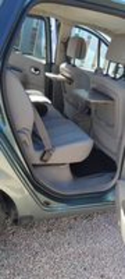 Grand Sc&eacute;nic II Grand Scenic 1.9 dCi 120 Confort Expression 2004 occasion 03380 Lamaids