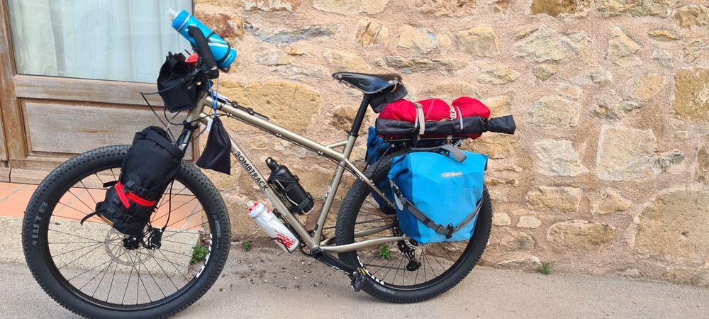 Bombtrack beyond +2022 Vélos