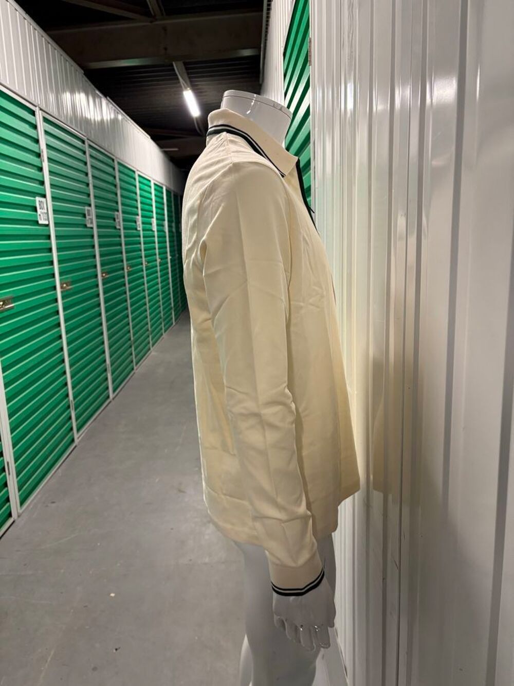 polo Lacoste neuf et authentique Vêtements
