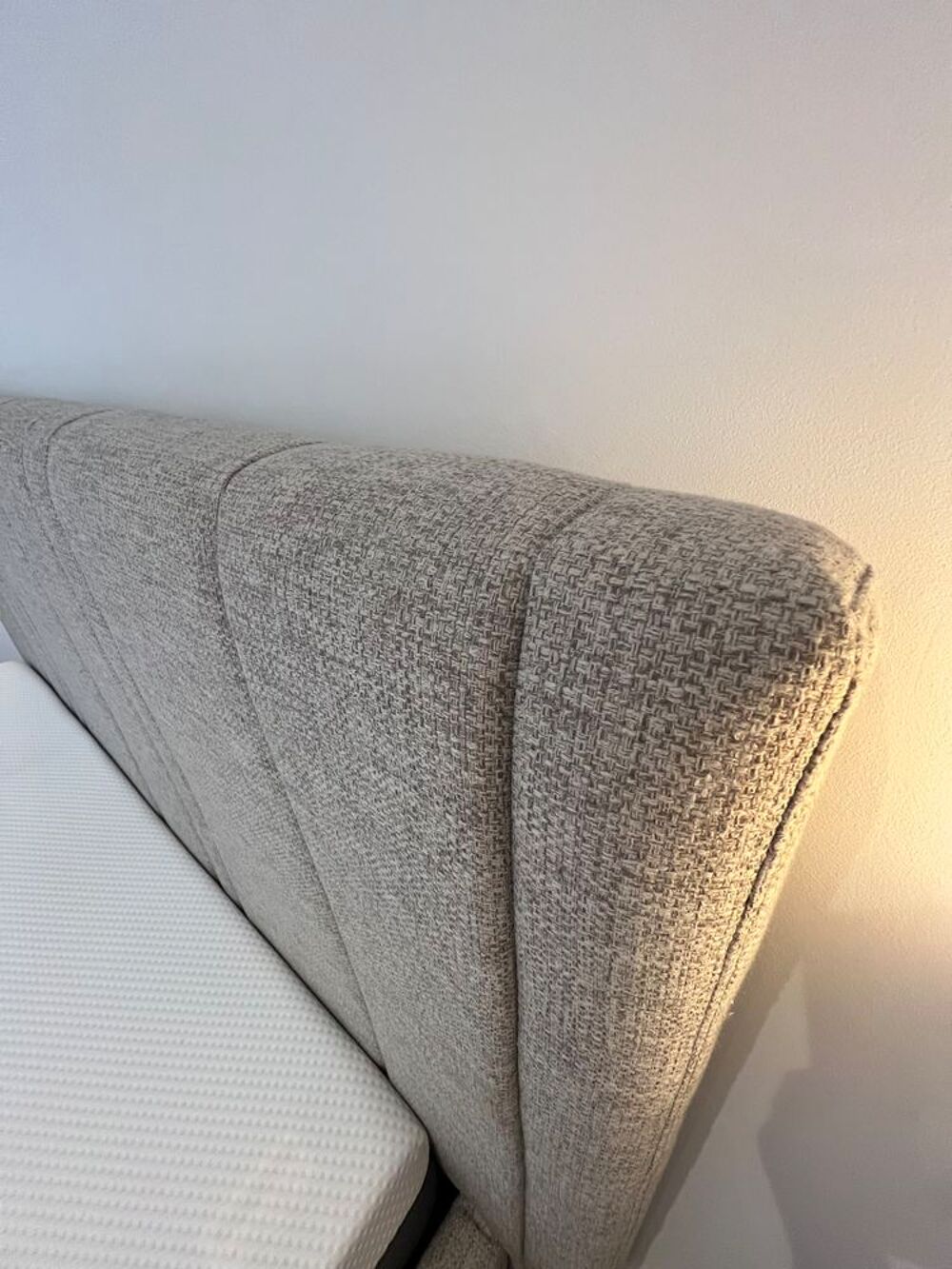 Lit + t&ecirc;te de lit tissu / sommier Meubles