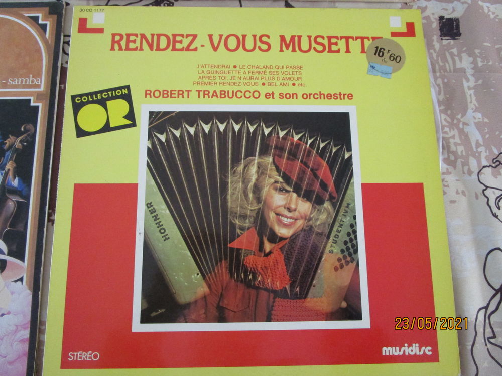 lot de deux vinyles de ROBERT TRABUCCO et de Guy DENYS CD et vinyles