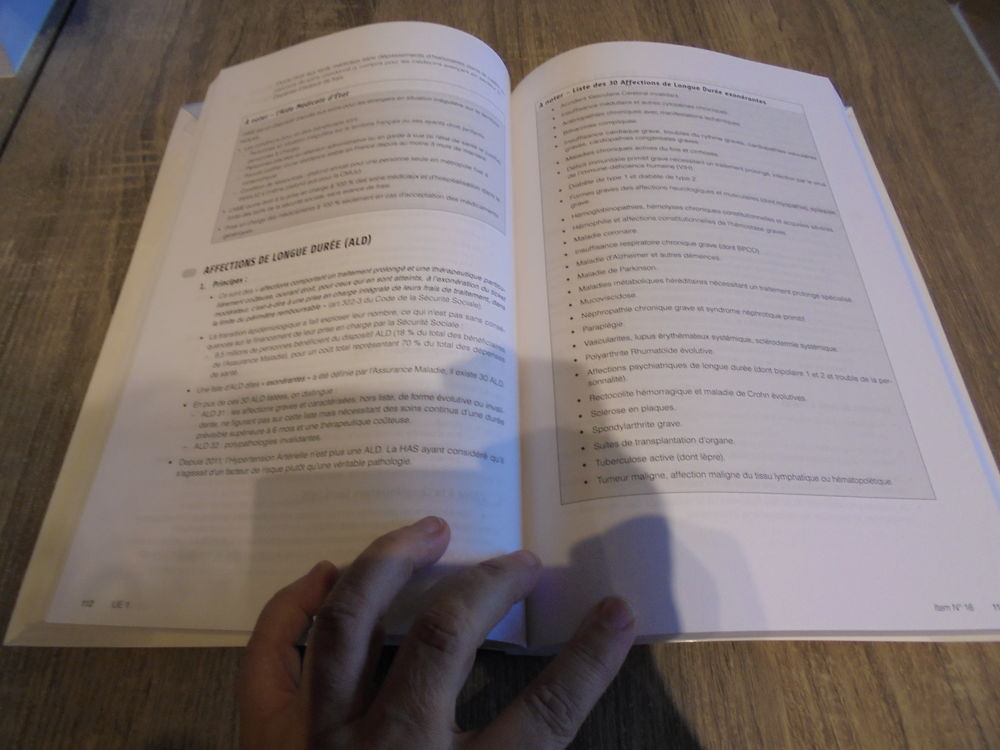 Sant&eacute; publique (119) Livres et BD