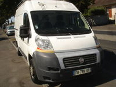 Ducato Combi DUCATO MY TOLE 3.0 C H2 2.3 MJT 130 PACK 2014 occasion 78800 Houilles